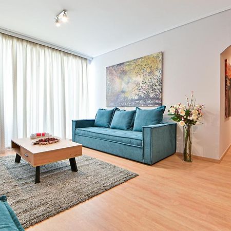 Modern Flat In The Heart Of Port Of Piraeus Appartement Buitenkant foto
