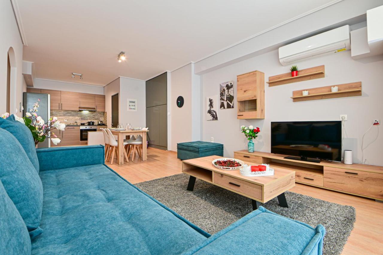 Modern Flat In The Heart Of Port Of Piraeus Appartement Buitenkant foto