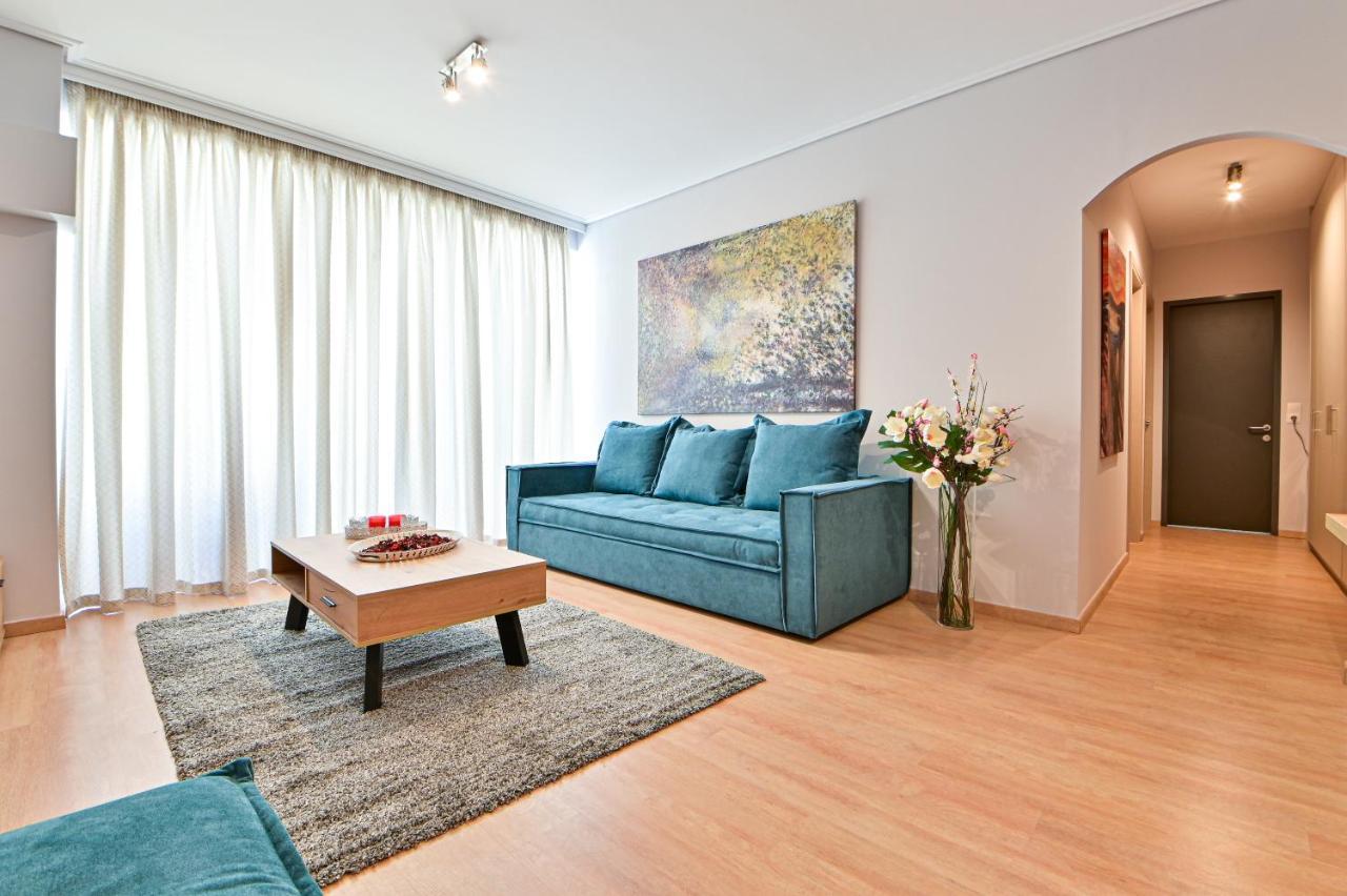 Modern Flat In The Heart Of Port Of Piraeus Appartement Buitenkant foto